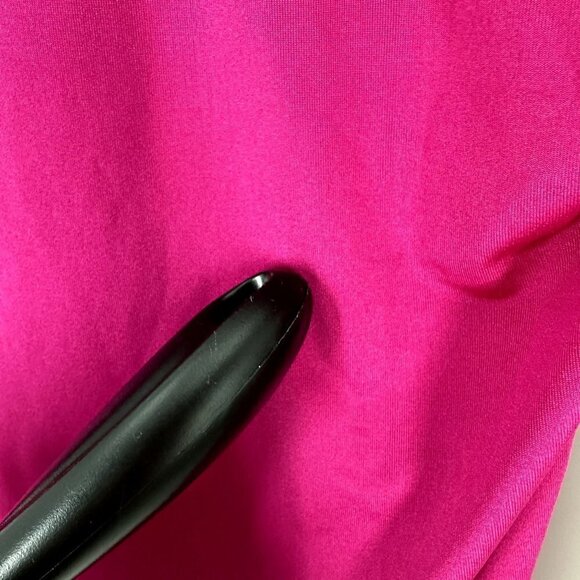 Champion Performance Base Layer Long Sleeve Fuchsia Crew Neck Size Medium - Picture 9 of 9